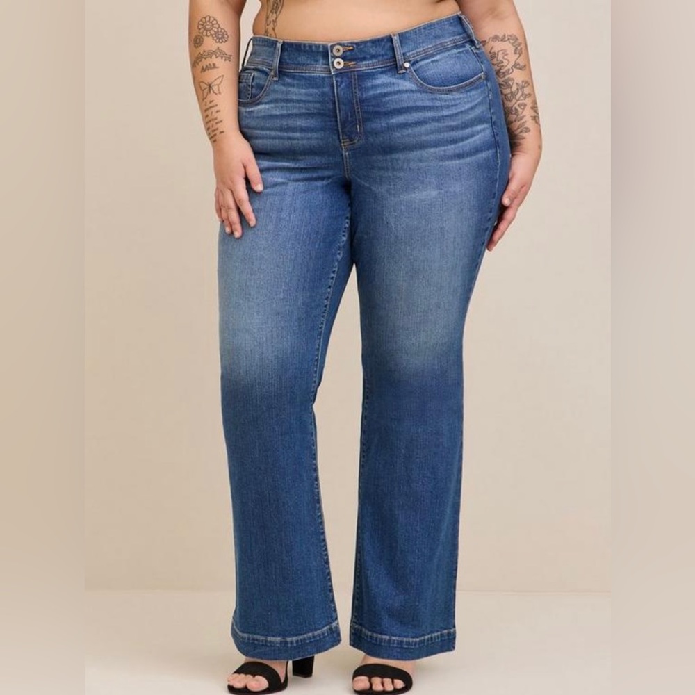 TORRID Flare Vintage Stretch Mid-Rise Jean